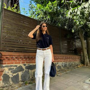 White High-Waist Jeans